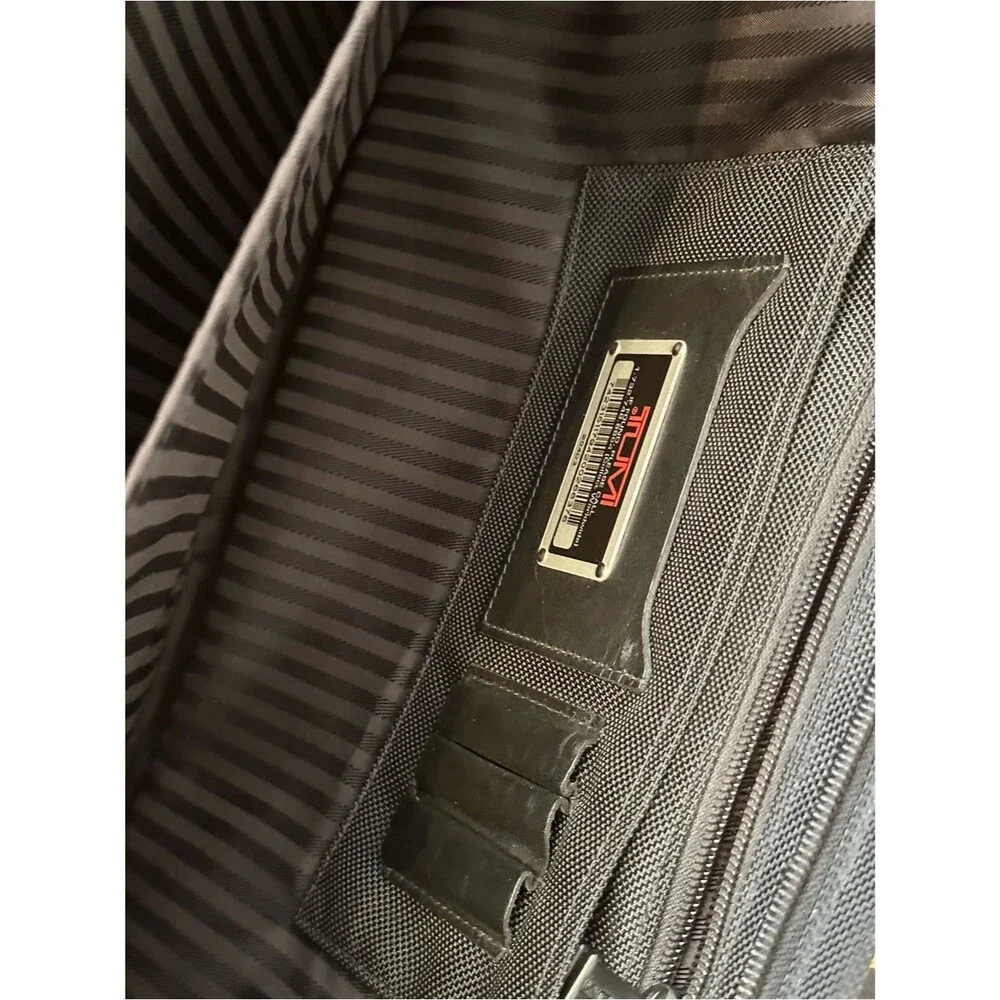 Tumi Alpha Large 16” Expandable Briefcase Travel Bag Ballistic Nylon Black